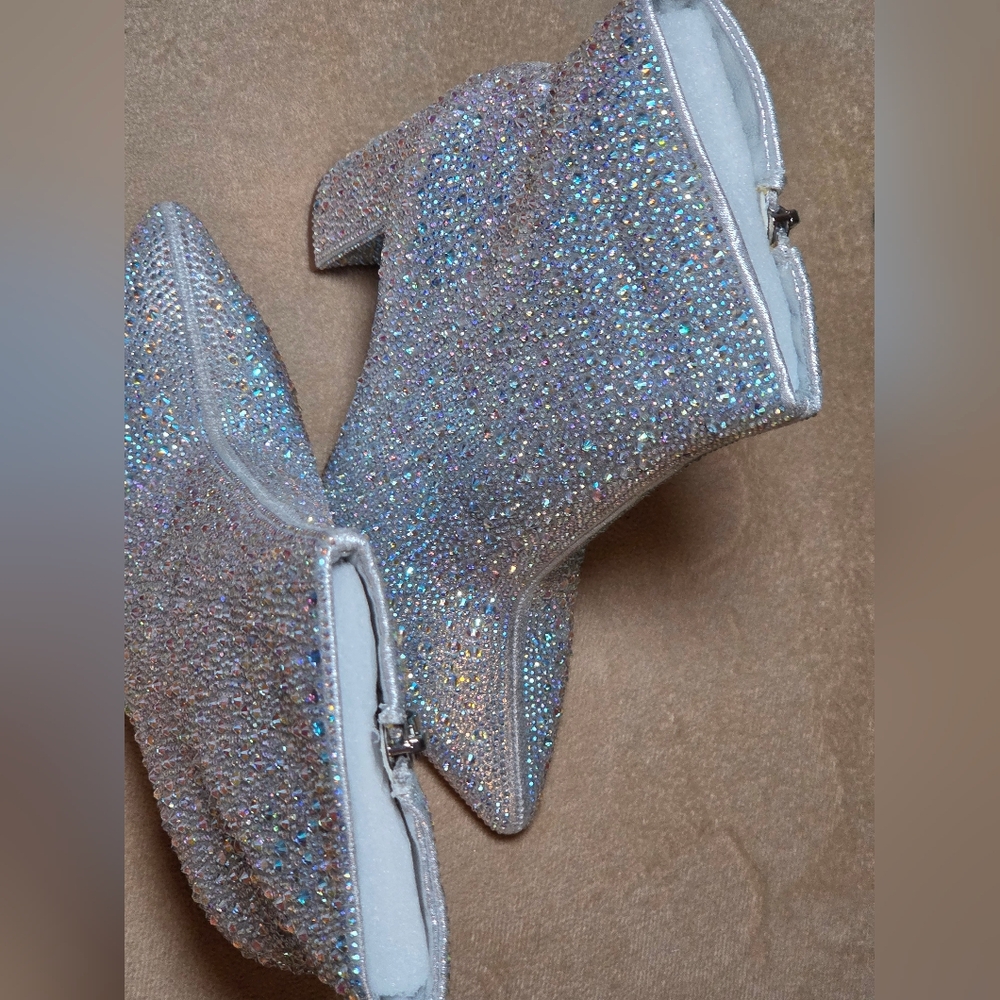Lauren Lorraine "Jam" Silver Rhinestone Ankle Boots Size 6.5 NEW IN BOX - Picture 6 of 15